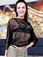 nude asian shemale